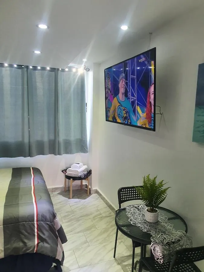 Sea Breeze Vacation Lll En Condominio Verde Mar San Juan Apartment